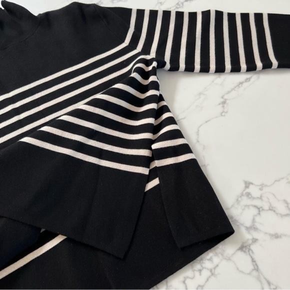 H&M Striped Mock Neck Sweater – Size XL oversized minimal high quality - Picture 4 of 7